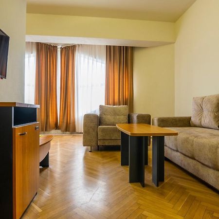 Hotel Slaviani Dimitrovgrad  Esterno foto