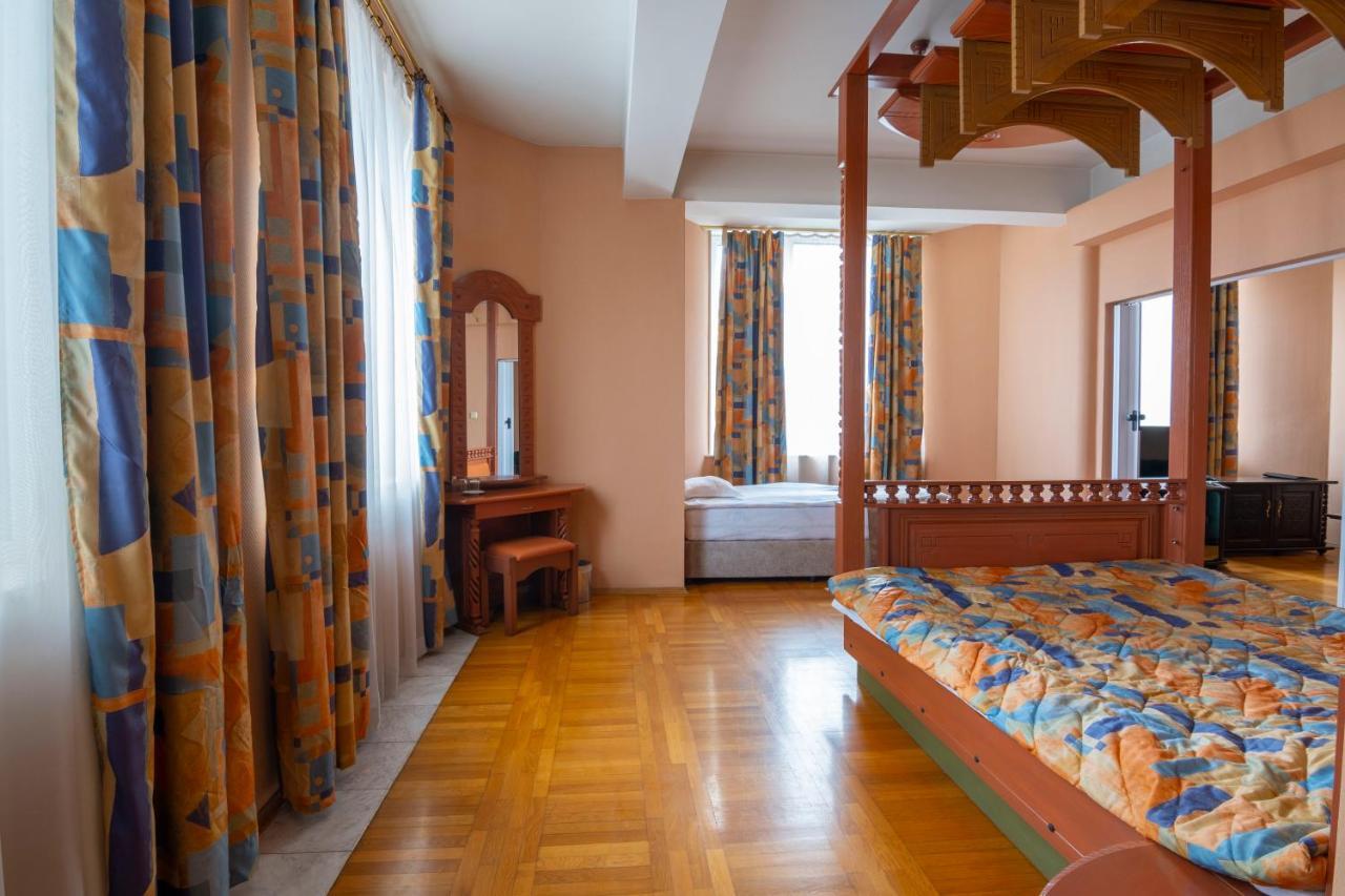 Hotel Slaviani Dimitrovgrad  Esterno foto